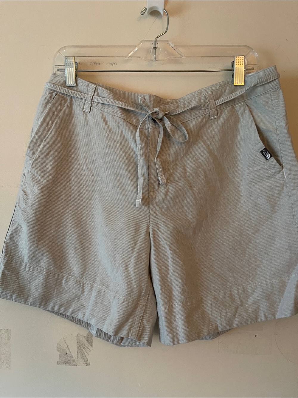 The North Face Light Gray Women's Zippered and Drawstring Shorts